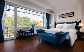 The Flower Boutique & Travel Hà Nội 4*